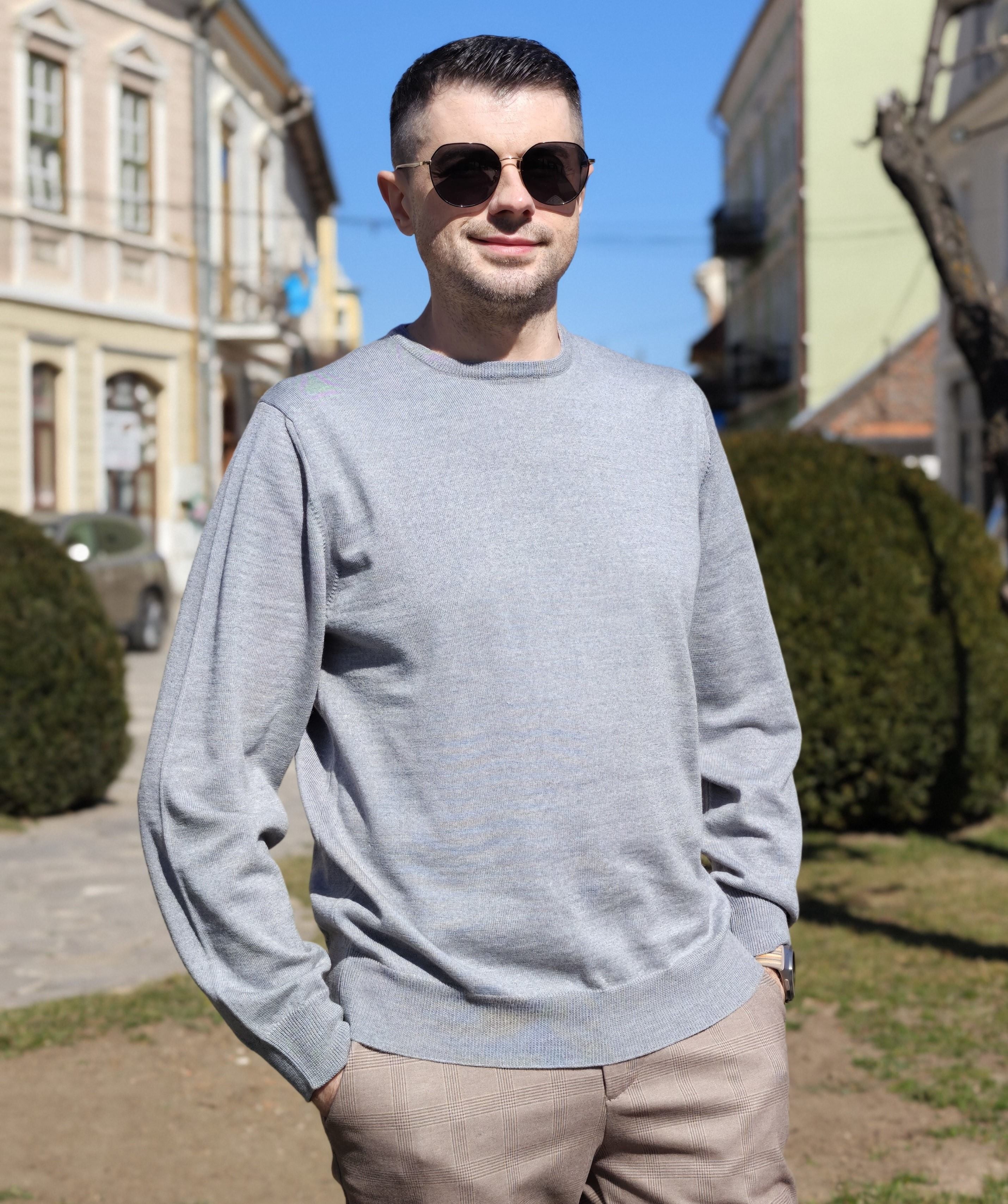 Pulover din lână gray melange