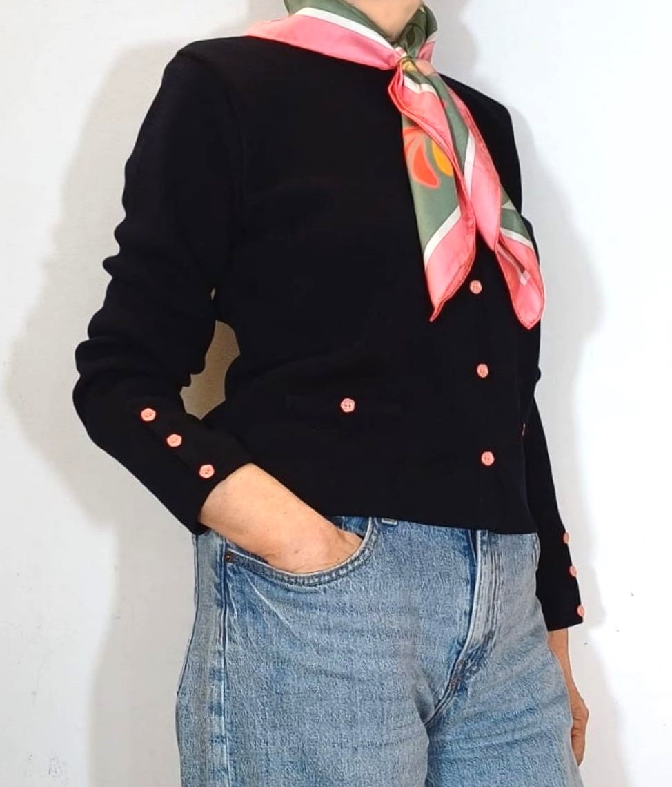 Jachetă navy din lână cu nasturi